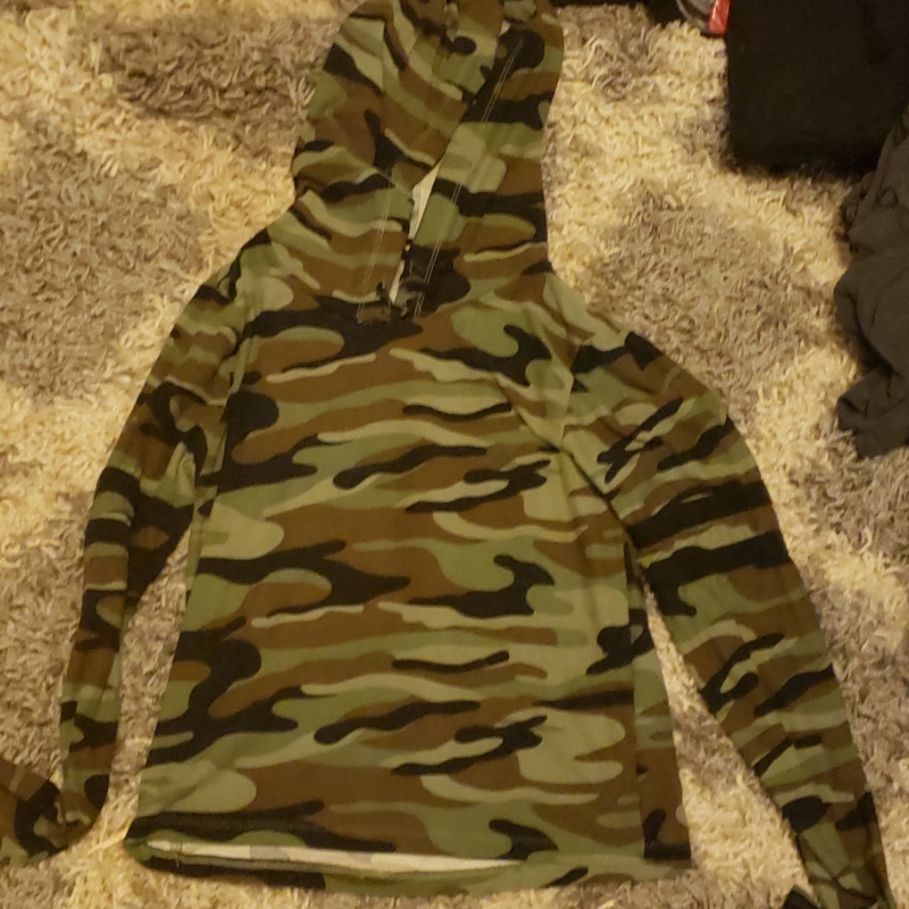 Camo thin hoodie